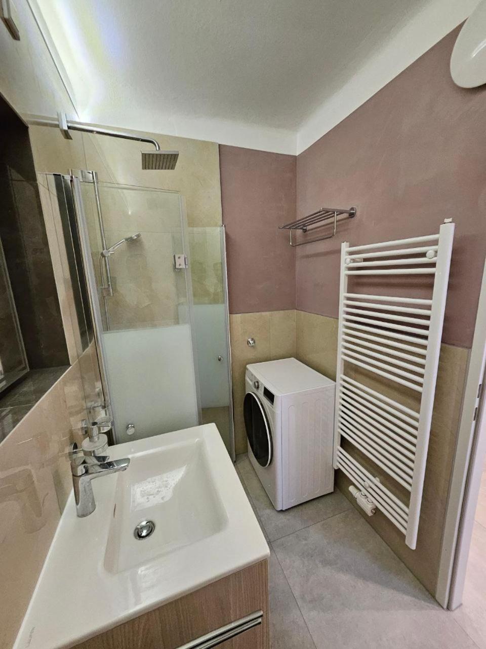 Danube Apartment เวียนนา ภายนอก รูปภาพ